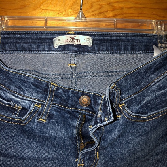 Hollister - Medium Blue Jeans - Picture 2 of 4